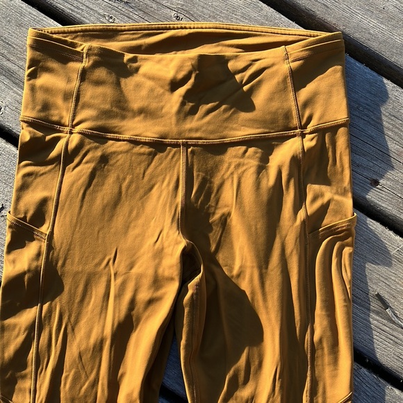 Lululemon Fast and Free leggings - Picture 3 of 10